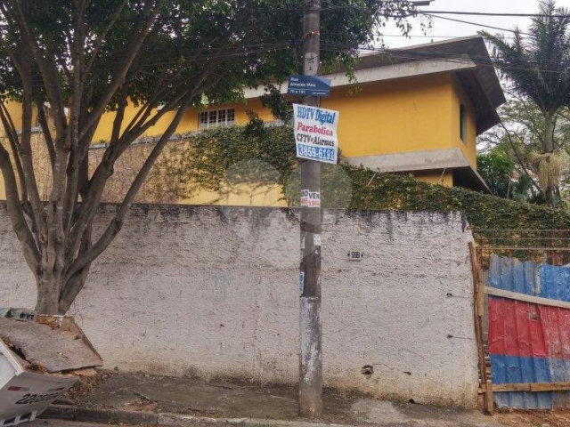 Sobrado à venda com 3 quartos, sendo 1 suíte,  em Jardim Franca, São Paulo, SP