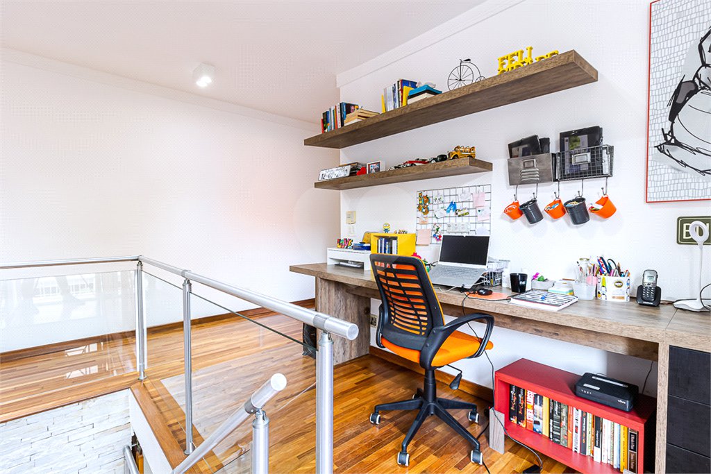 Casa à venda com 3 quartos, sendo 1 suíte, em Alto da Boa Vista, São Paulo, SP