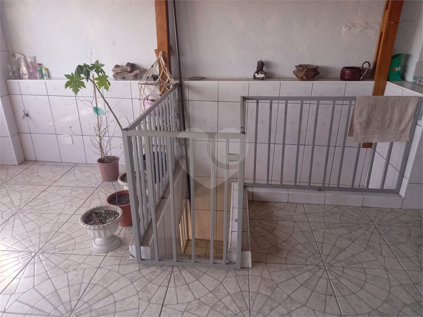 Sobrado à venda com 4 quartos, sendo 1 suíte, em Jardim Peri, São Paulo, SP