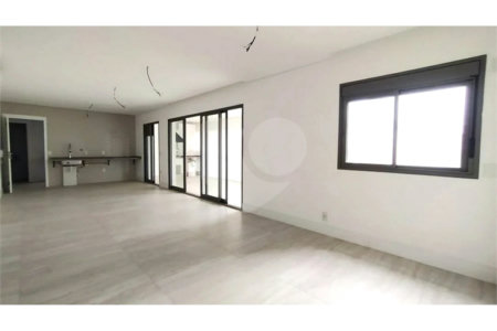 Apartamento à venda com 3 quartos, sendo 1 suíte,  em Paraíso, São Paulo, SP