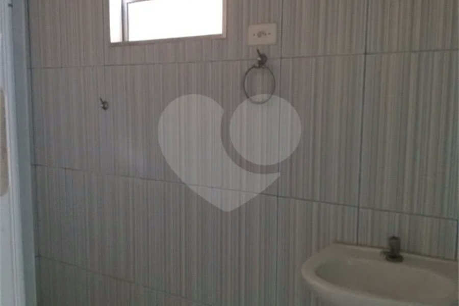 Sobrado à venda com 3 quartos, sendo 1 suíte, em Tremembé, São Paulo, SP