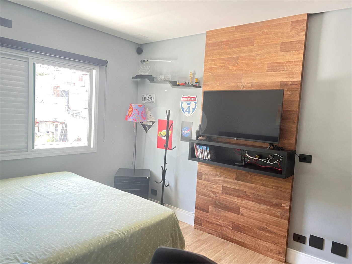 Casa à venda com 4 suítes no condomínio Residencial Jabuticabeiras, São Paulo - SP