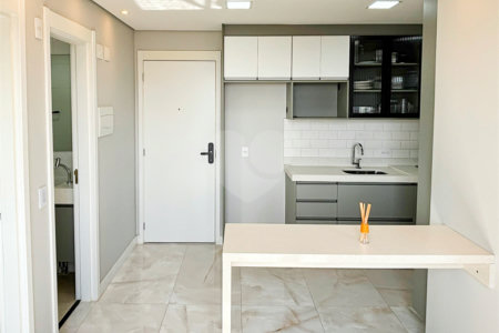 Apartamento à venda com 2 quartos em Santo Amaro, São Paulo, SP