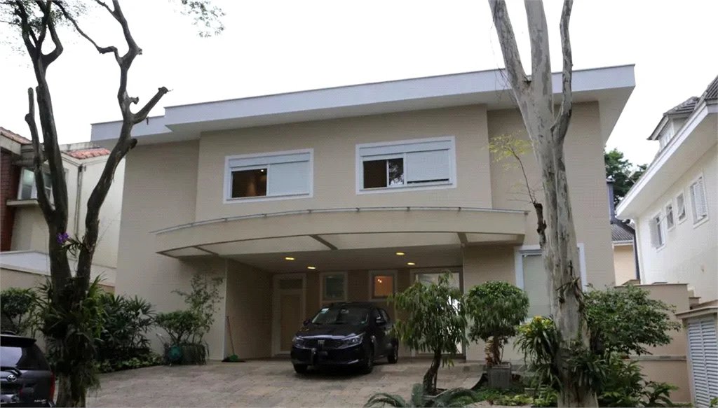 Casa à venda com 3 suítes no condomínio Residencial Morumbi, São Paulo - SP