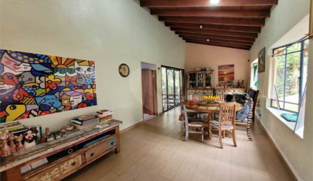 Casa à venda com 3 quartos, sendo 1 suíte,  no condomínio Sausalito, Mairiporã - SP