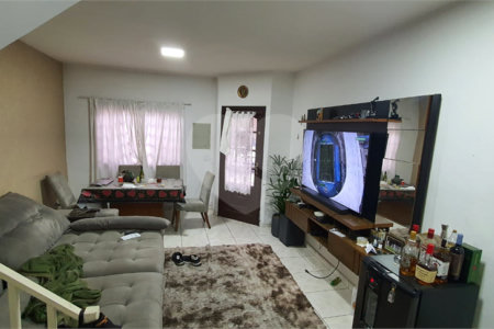 Casa à venda com 3 quartos, sendo 1 suíte, em Vila Pirajussara, São Paulo, SP