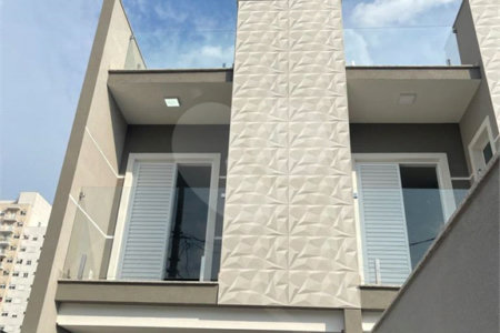 Sobrado à venda com 3 quartos, sendo 1 suíte, em Parque Vitória, São Paulo, SP
