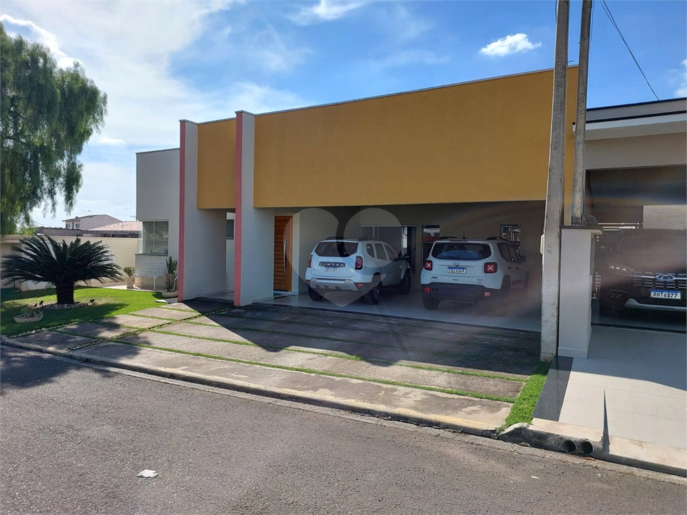 Casa à venda com 4 quartos, sendo 2 suítes, no condomínio Lagos D Icaraí, Salto - SP