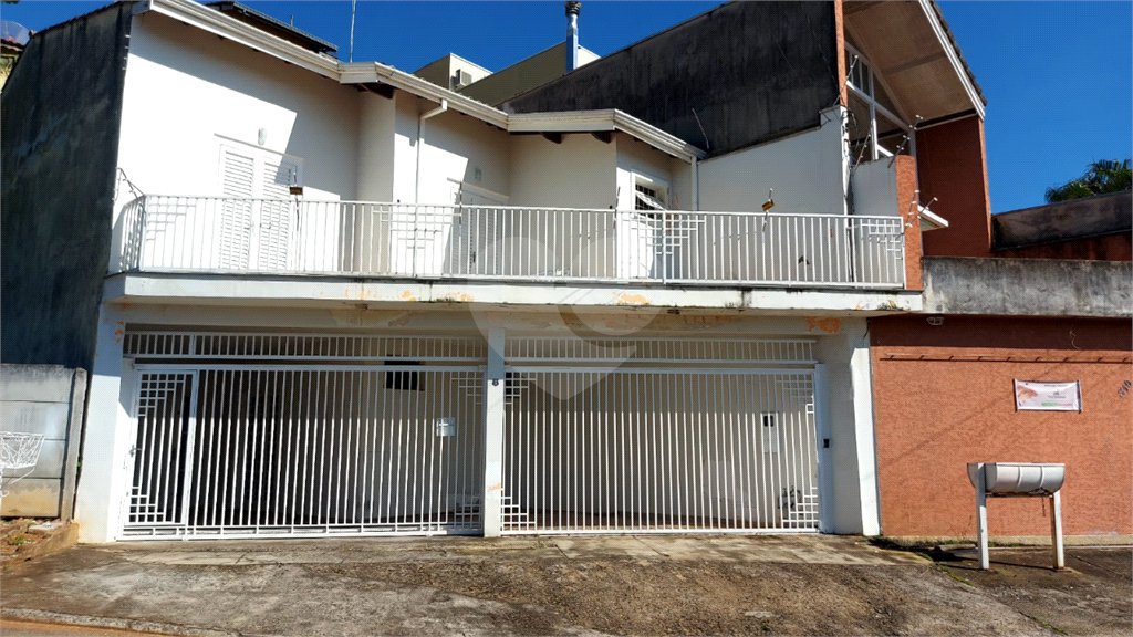 Sobrado à venda com 4 quartos, sendo 2 suítes, em Jardim Paulista, Atibaia, SP