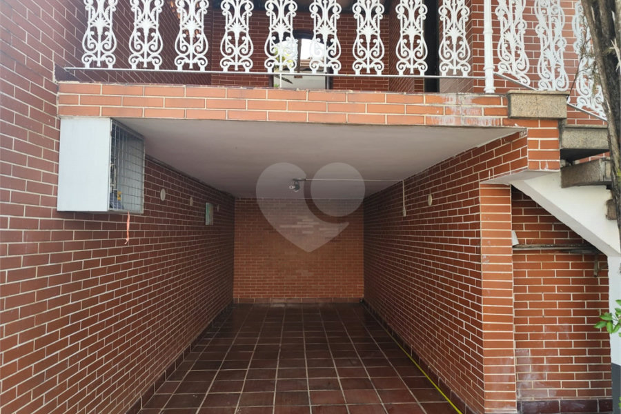 Sobrado à venda com 2 quartos em Vila Nivi, São Paulo, SP