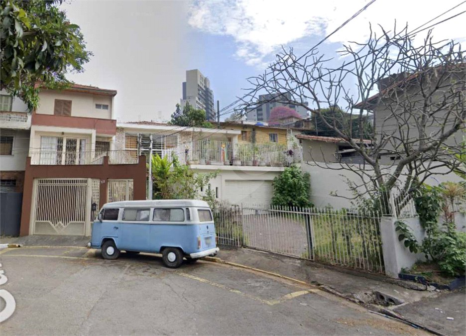 Casa à venda com 2 quartos em Vila Mariana, São Paulo, SP