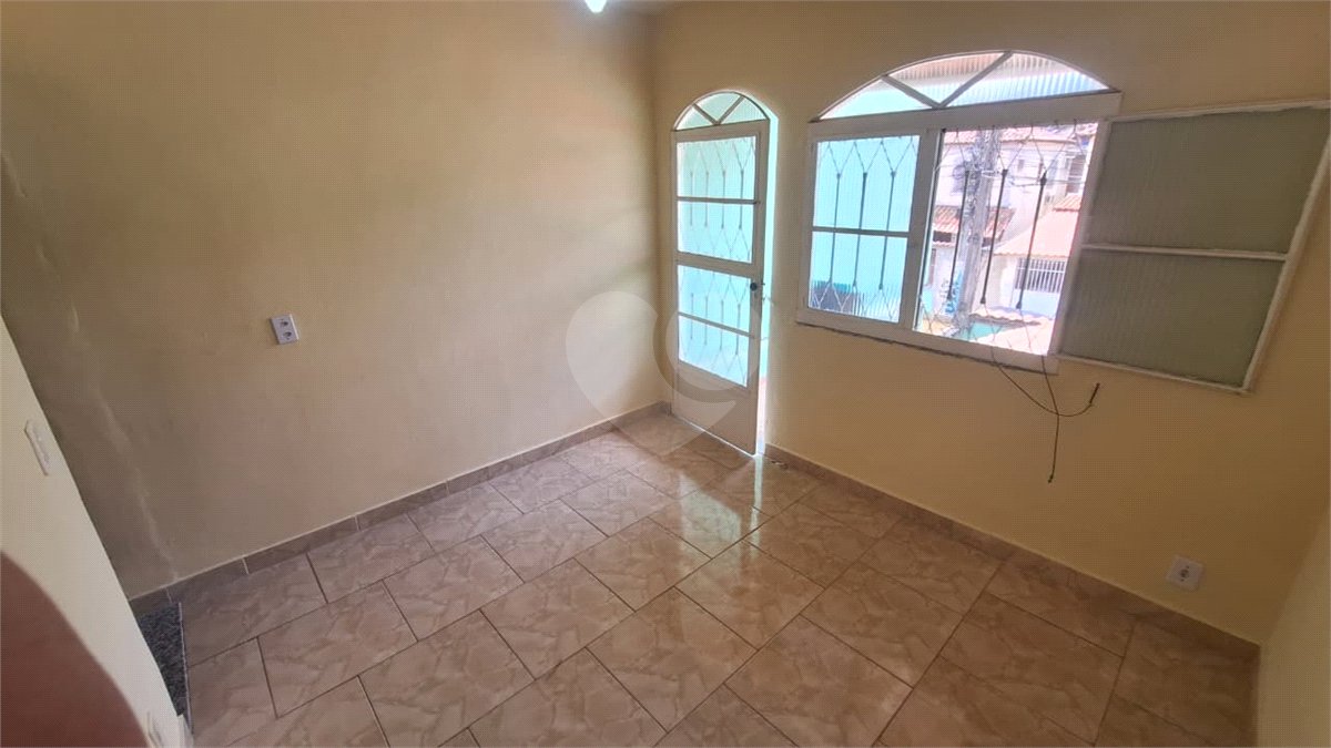 Sobrado à venda com 2 quartos em Campo Grande, Rio de Janeiro, RJ