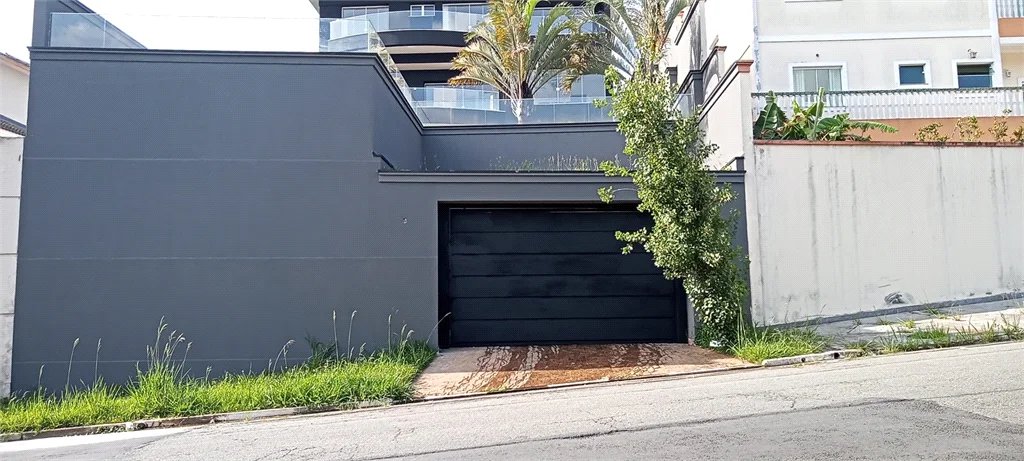 Casa à venda ou para alugar com 4 suítes em Parque dos Príncipes, São Paulo, SP