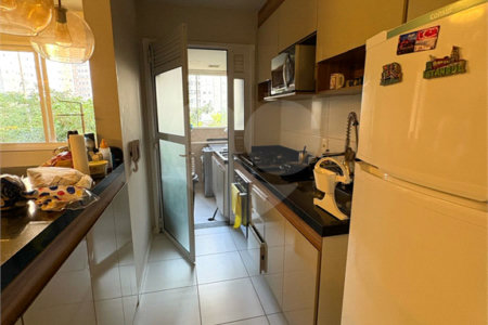 Apartamento Mobiliado à Venda na Rua Itendência, – 70m², 3 Quartos (1 Suíte)