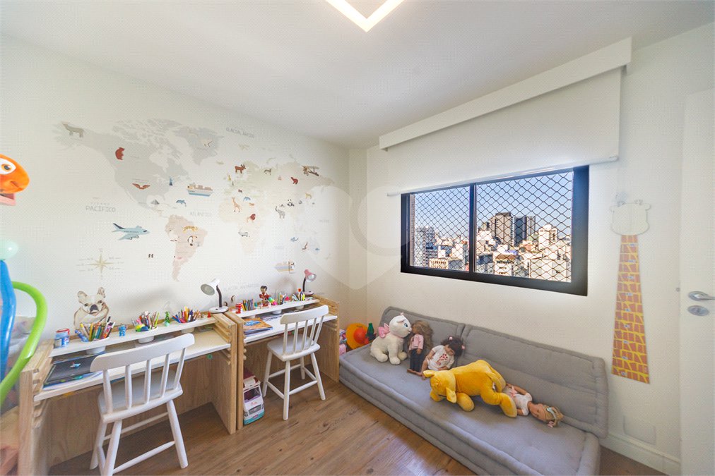 Apartamento de 149,51m2, 3 dormitórios, 1 suíte, toalete social, living 2 ambientes, 2 vagas fixas e lazer completo em Higienópolis.
