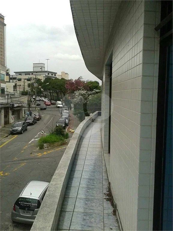 Prédio comercial com 724m² , 8 banheiros e 5 vagas de garagem , à venda na Vila Formosa.