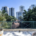Casa à venda com 5 quartos, sendo 4 suítes, no condomínio Bounganville, São Paulo - SP