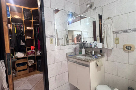 Casa à venda com 5 quartos, sendo 1 suíte, no condomínio Pedra Bonita, Rio de Janeiro - RJ