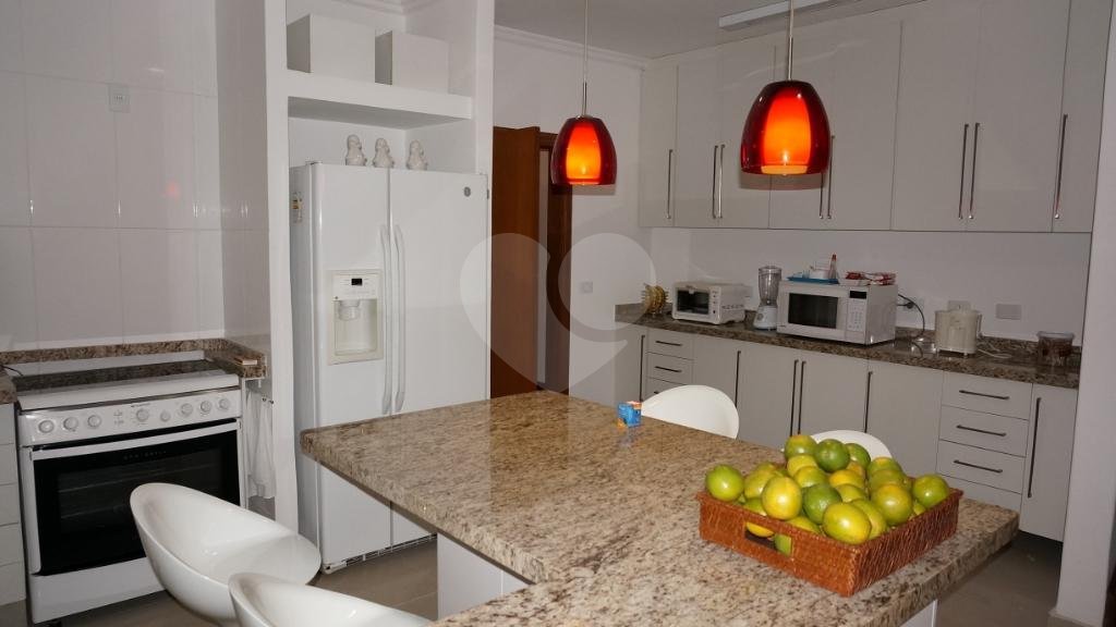Sobrado à venda ou para alugar com 4 suítes em Alto da Boa Vista, São Paulo, SP
