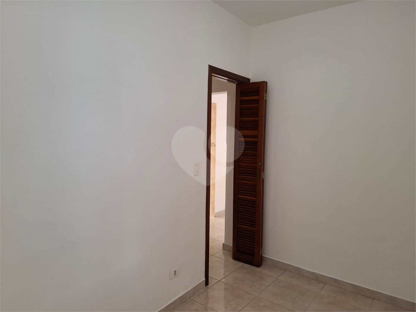 Sobrado à venda com 3 quartos no Brasilândia, São Paulo, SP