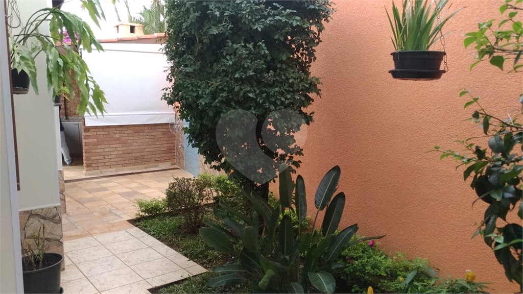 Casa à venda ou para alugar com 2 quartos, sendo 1 suíte, em Jardim do Lago, Atibaia, SP