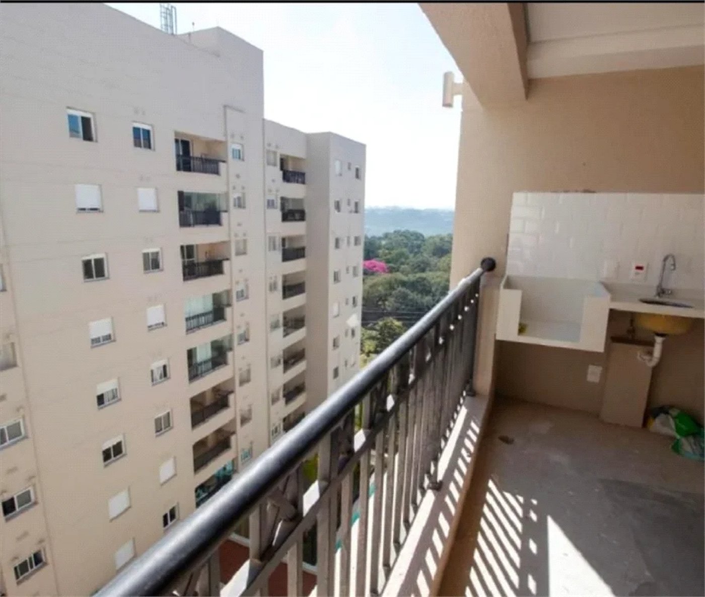 Apartamento à venda com 2 quartos, sendo 1 suíte,  em Vila Suzana, São Paulo, SP