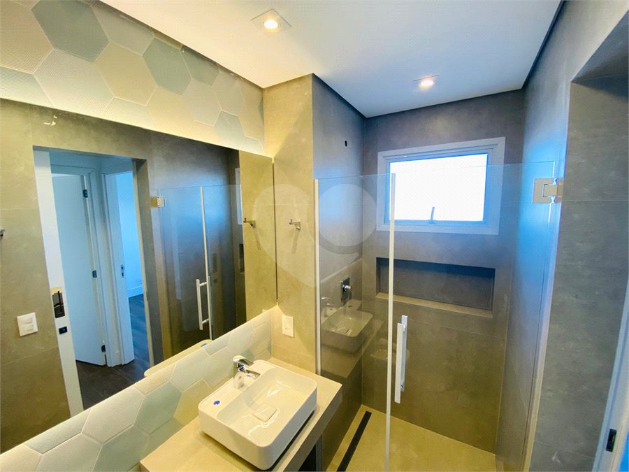 Apartamento à venda ou para alugar com 3 quartos, sendo 1 suíte,  em Vila Mogilar, Mogi das Cruzes, SP
