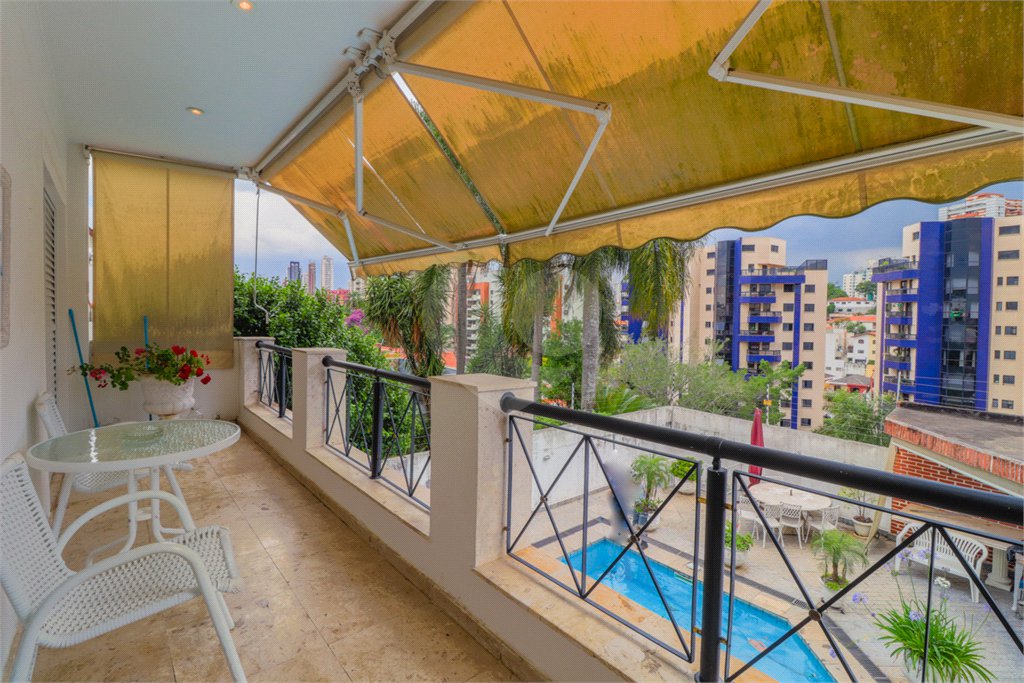 Casa à venda com 4 quartos, sendo 3 suítes, em Vila Sônia, São Paulo, SP
