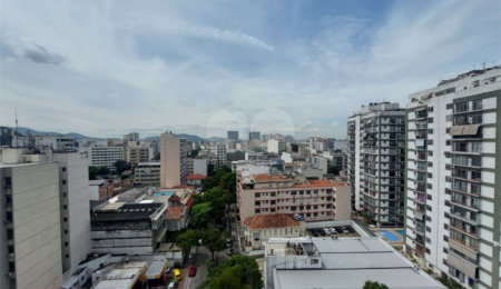 Cobertura à venda com 3 quartos, sendo 1 suíte,  em Tijuca, Rio de Janeiro, RJ