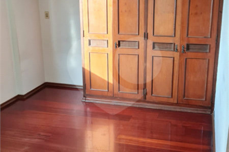 Apartamento à venda com 3 quartos, sendo 1 suíte,  no Centro, Araraquara, SP