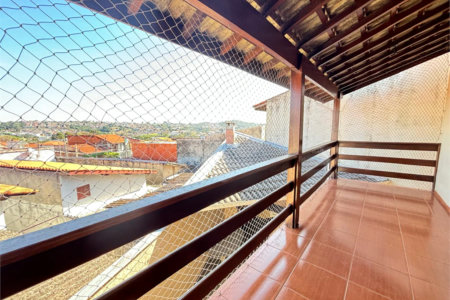 Casa à venda com 3 quartos, sendo 1 suíte, em Capela, Vinhedo, SP