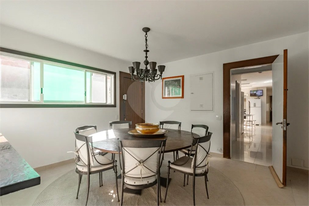 Casa à venda com 5 quartos, sendo 3 suítes, em Jardim Guedala, São Paulo, SP