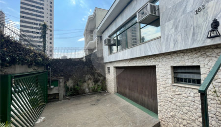 Sobrado à venda com 4 quartos, sendo 1 suíte,  em Vila Guilherme, São Paulo, SP