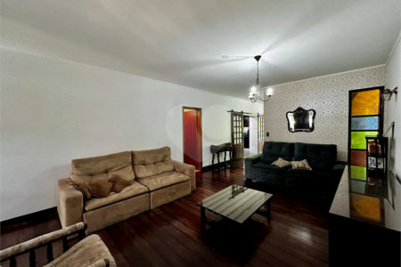 Casa à venda com 4 quartos, sendo 2 suítes,  em Interlagos, São Paulo, SP