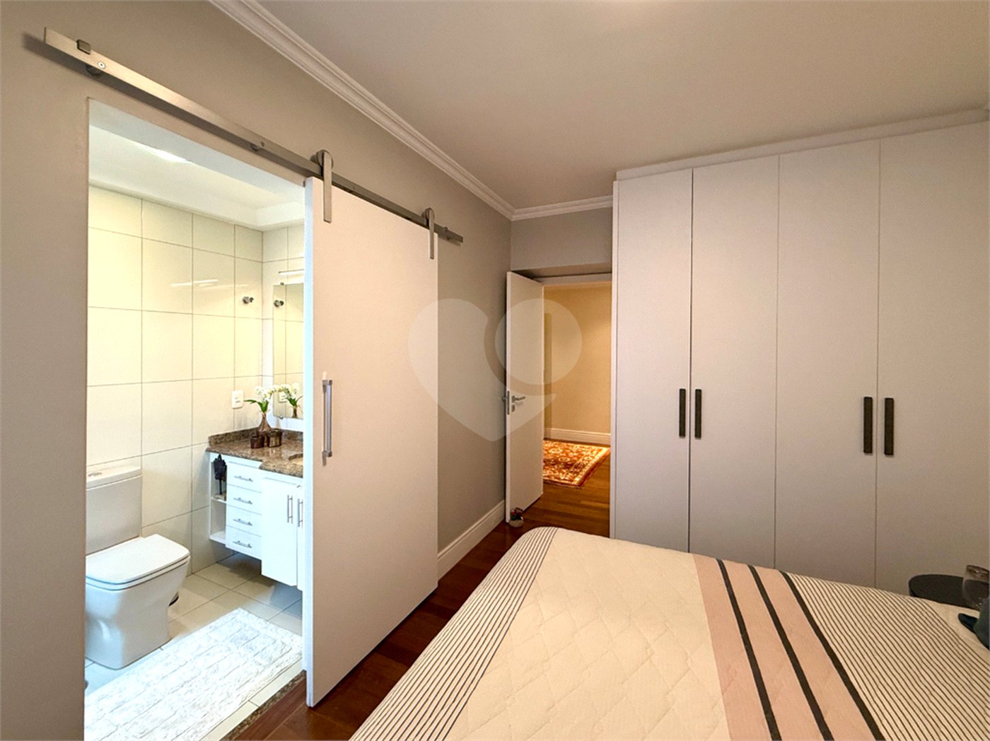 Apartamento à venda com 3 suítes em Campo Belo, São Paulo, SP