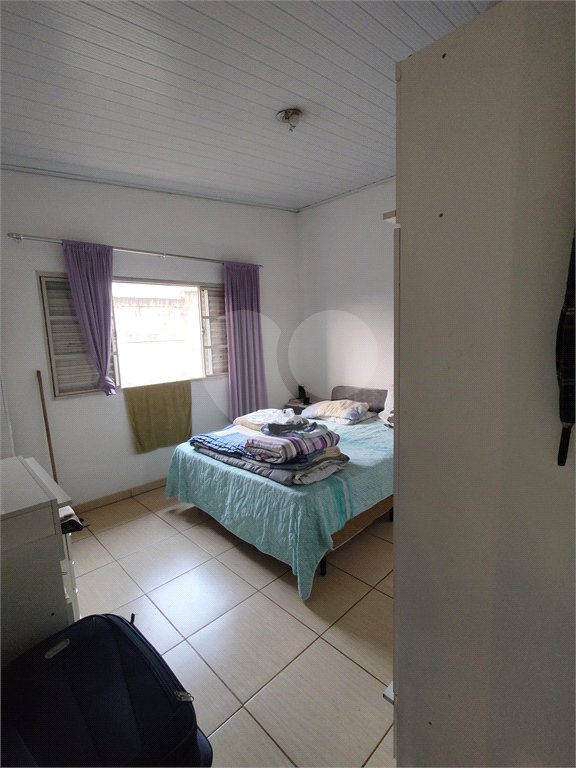 Chácara à venda com 4 quartos, sendo 1 suíte, em Vila Santa Helena, Atibaia, SP