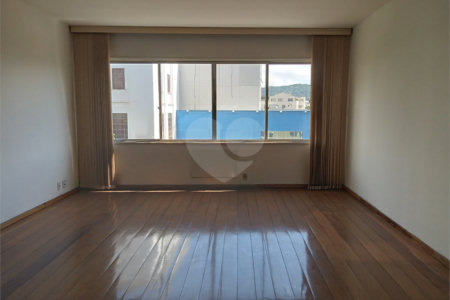 Apartamento à venda com 3 quartos, sendo 1 suíte,  em Tijuca, Rio de Janeiro, RJ