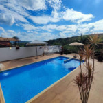 Casa à venda com 6 suítes no condomínio Portal Ouro Verde, Atibaia - SP