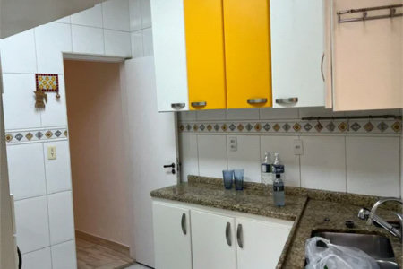 Sobrado à venda com 5 quartos, sendo 2 suítes, em Vila Universitária, São Paulo, SP