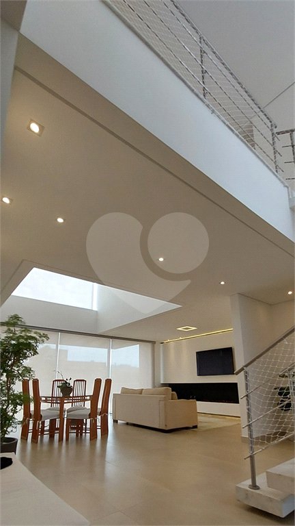 Casa à venda ou para alugar com 4 suítes no condomínio Figueira Garden, Atibaia - SP