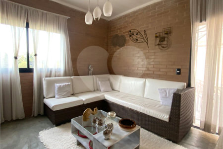 Casa à venda com 5 quartos, sendo 3 suítes,  em Jardim dos Pinheiros, Atibaia, SP