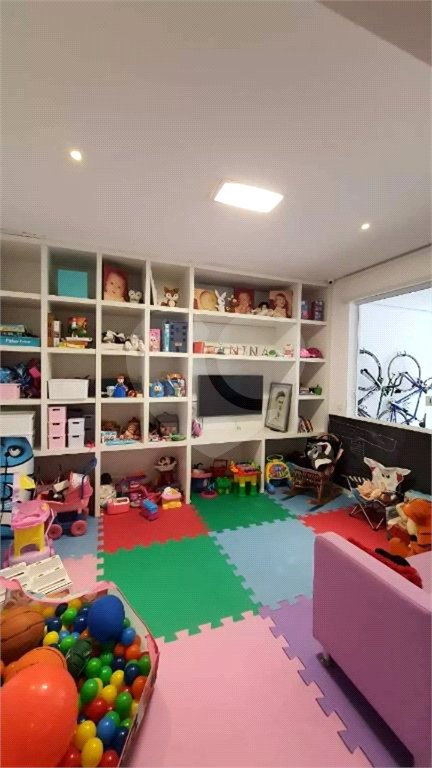 Casa à venda com 3 suítes no condomínio Metropolitan, São Paulo - SP