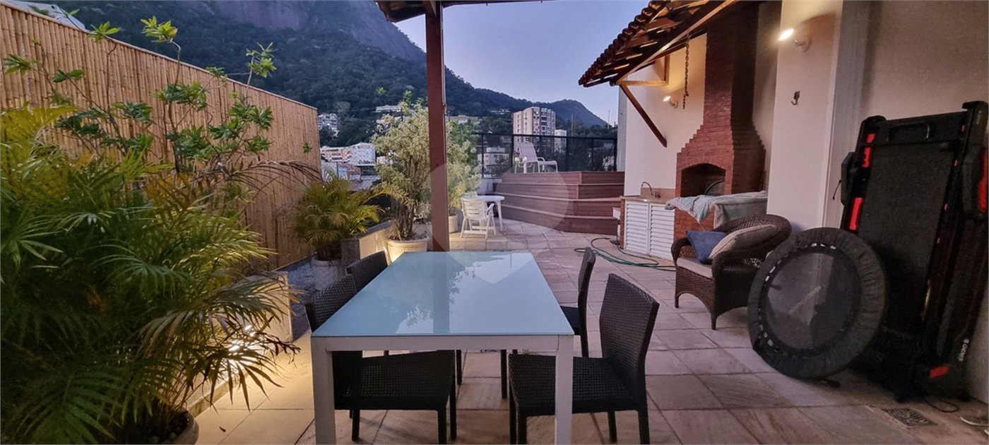 Cobertura à venda com 3 quartos, sendo 2 suítes,  em Lagoa, Rio de Janeiro, RJ