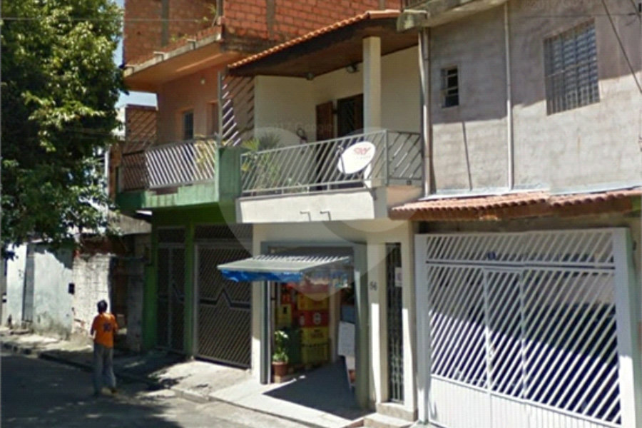 Sobrado à venda com 3 quartos, sendo 1 suíte, em Parque Edu Chaves, São Paulo, SP