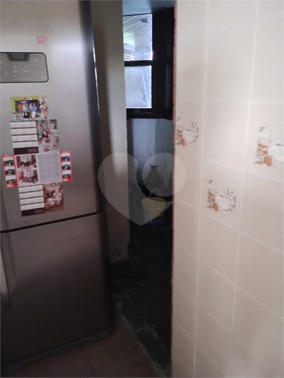 Casa à venda com 5 quartos, sendo 3 suítes, no condomínio Vilarejo, Rio de Janeiro - RJ
