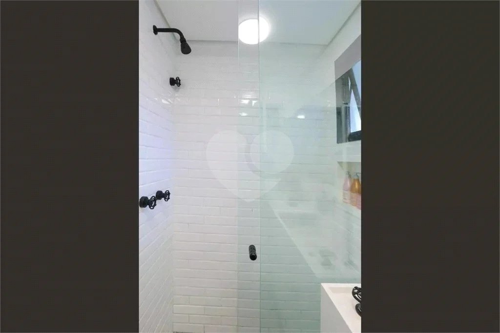 Apartamento à venda na Vila Nova Conceição, mobiliado pronto para morar com varanda e 1 vaga