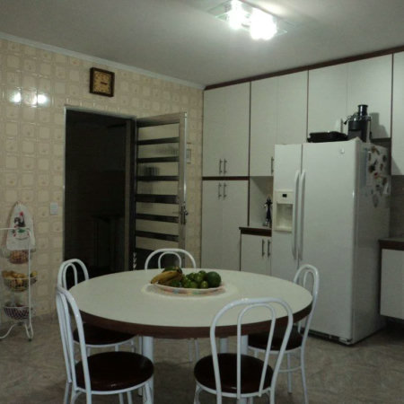 Casa à venda com 3 quartos, sendo 1 suíte, em Jardim Cláudia, São Paulo, SP