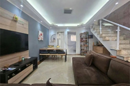 Casa à venda com 3 quartos, sendo 1 suíte,  no condomínio Residencial Villagio Vitória, Guarulhos - SP
