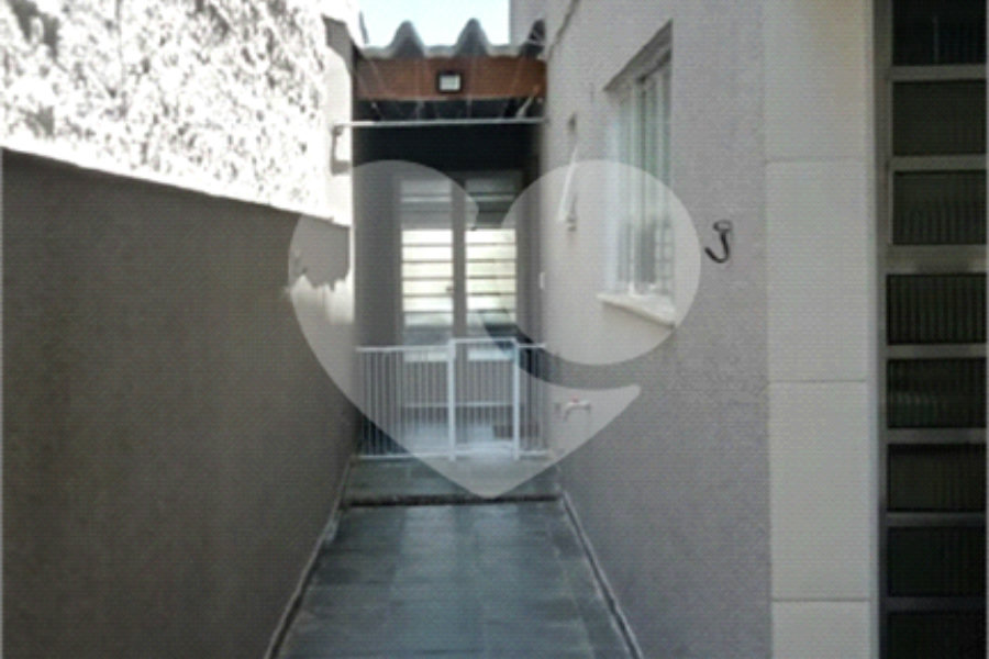 Sobrado à venda com 3 quartos, sendo 1 suíte, em Vila Nova Cachoeirinha, São Paulo, SP