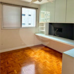 Apartamento à venda com 3 quartos, sendo 1 suíte,  em Moema, São Paulo, SP